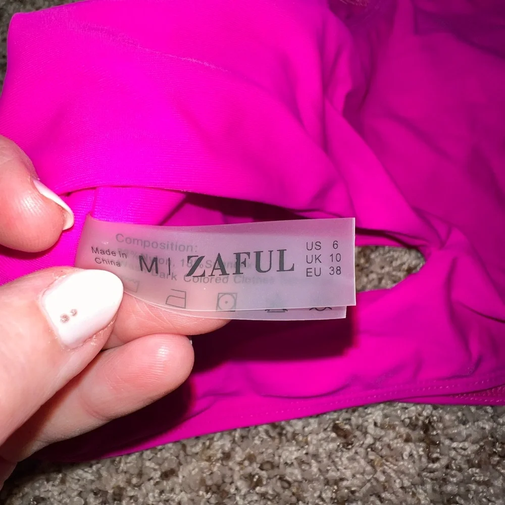 ZAFUL, pink cut out bikini top with padding, Medium